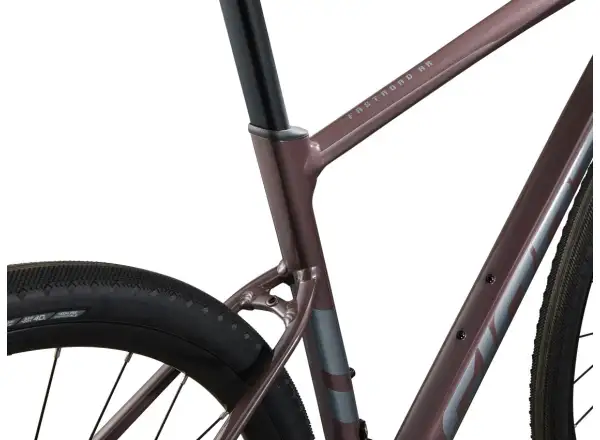 Giant FastRoad AR 3 fitness bicykel charcoal plum
