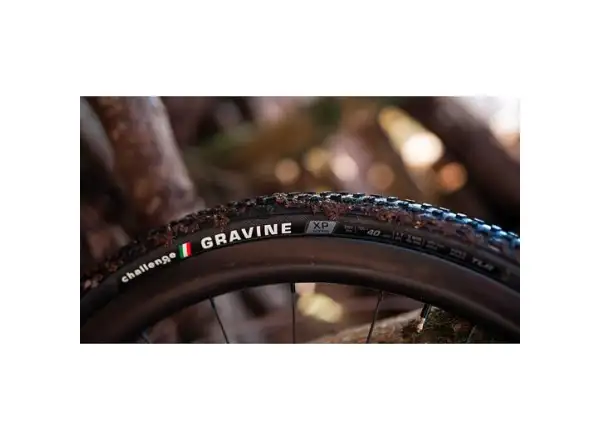 Challenge Gravine XP TLR 700x40 gravel plášť čierny