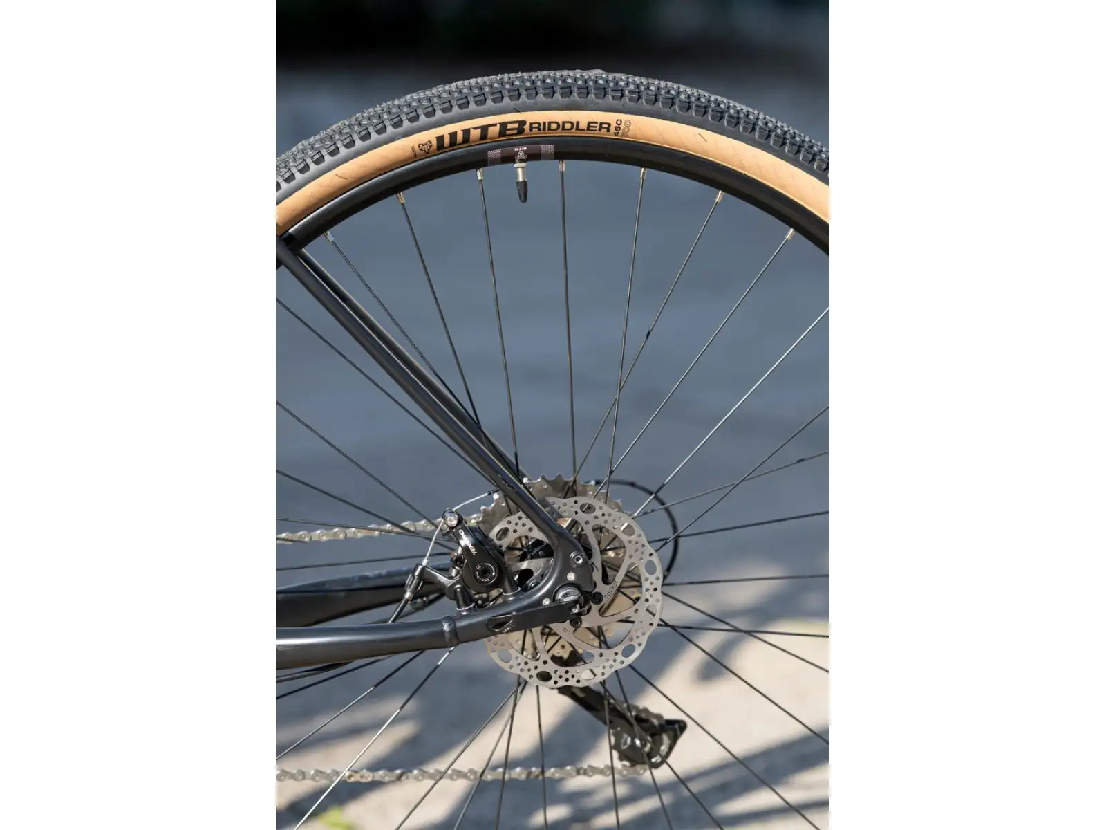 Rock Machine Gravelride 200 gravel kolo Gloss Black/Sand