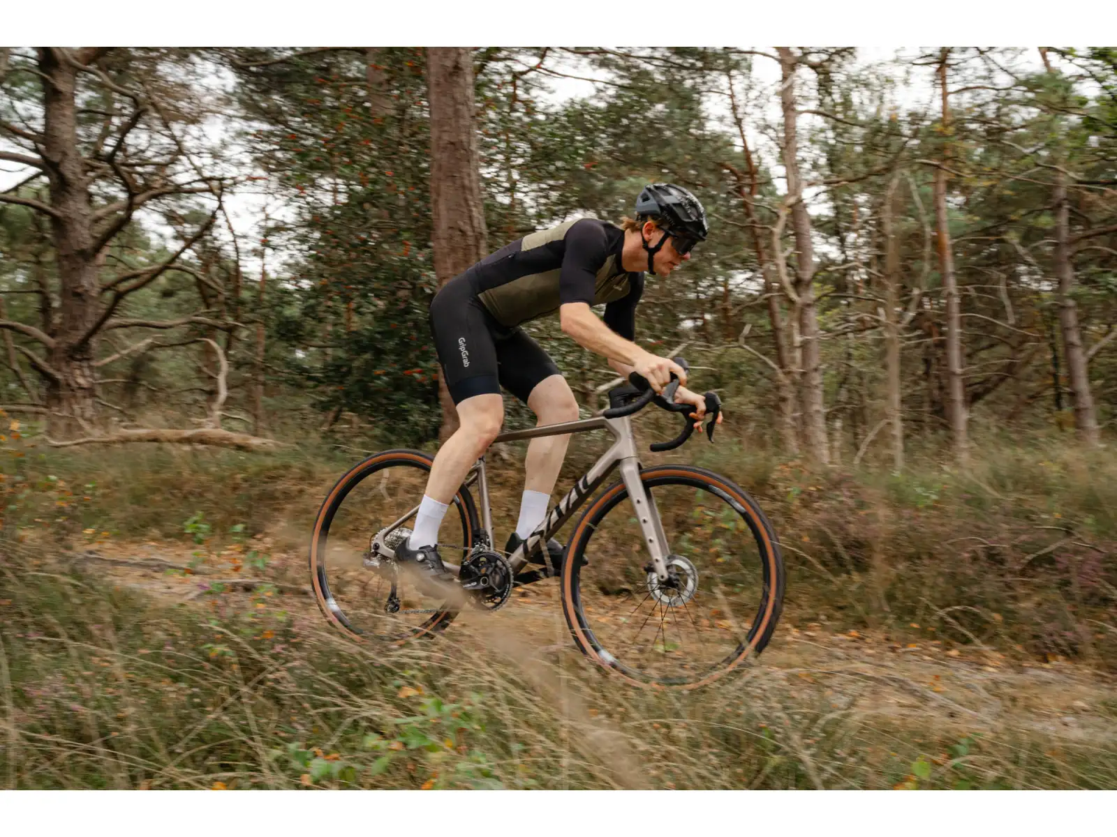 Isaac Torus Xplore GRX610/RX820 2x12 gravel bicykel Blast Bronze
