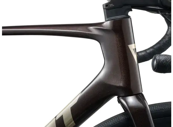 Giant Defy Advanced 1 cestný bicykel Obsidian Pulse