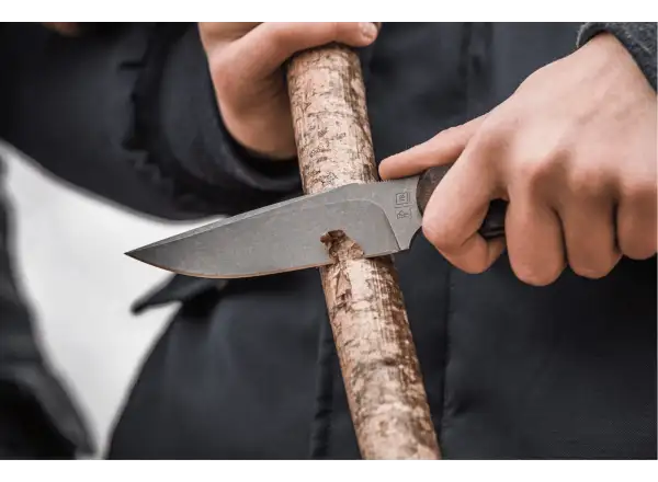 TB Outdoor Cammandeur G10 Nož čierna