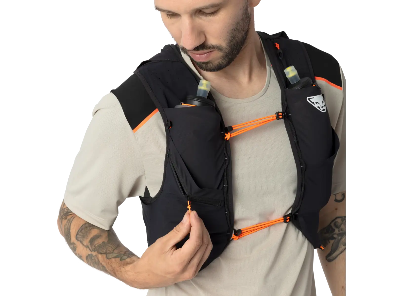 Bežecká vesta Dynafit Alpine 8 l Black Out