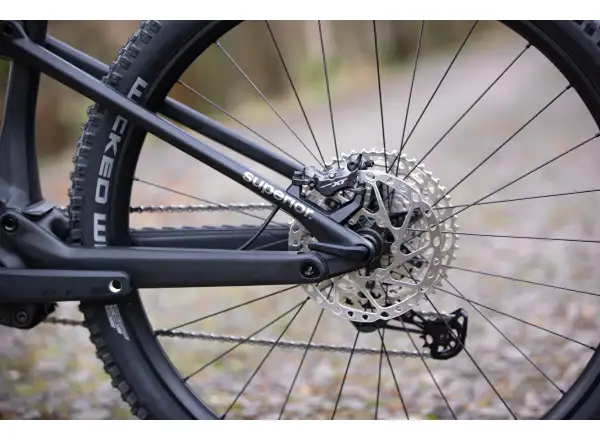 Superior iXF 9.7 celoodpružené odľahčené elektrobicykel