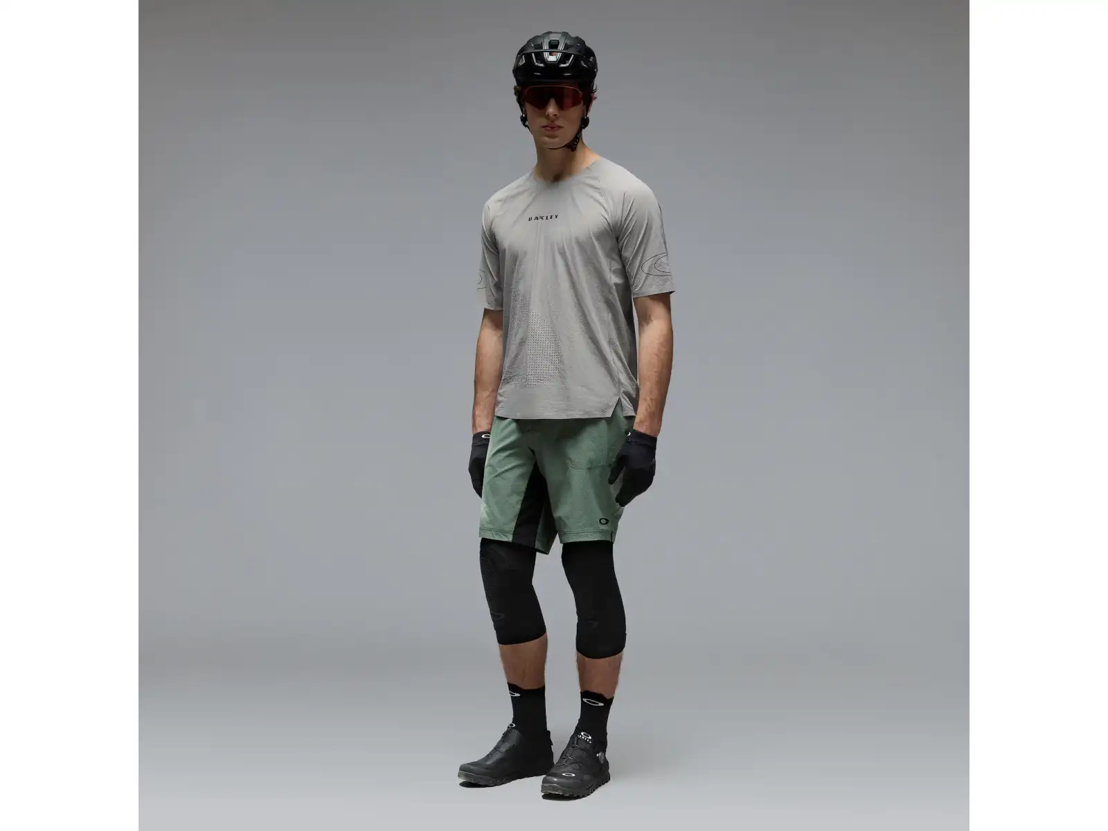Oakley Seeker Whip pánsky dres krátky rukáv Cement