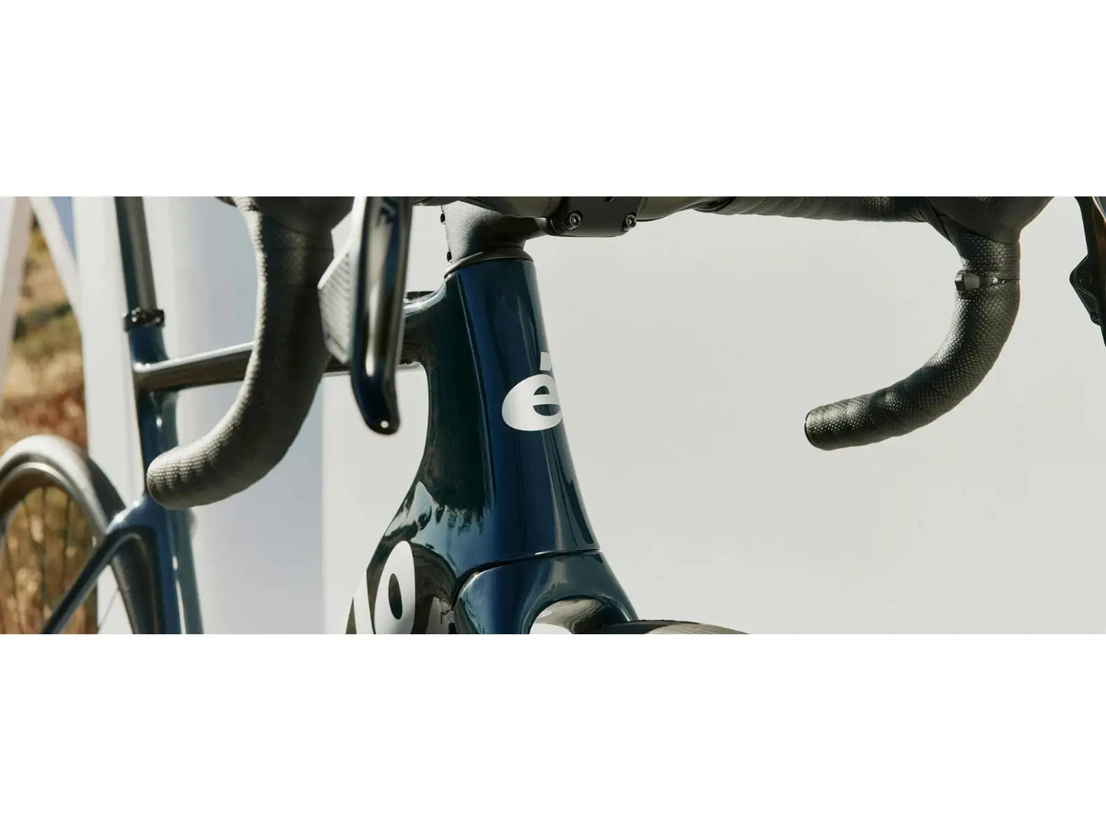 Rouvida Rival XPLR AXS 1 Plasma Blue