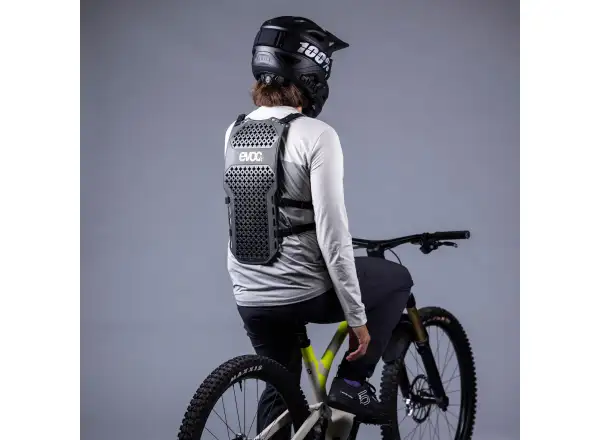 Evoc Torso Protector chránič hrudníka Black