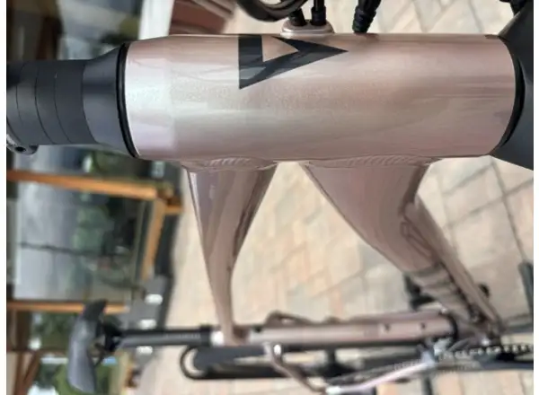 Giant Roam 3 trekingový bicykel Shell White