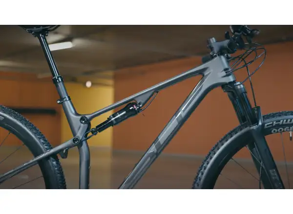 Superior XF 979 RC horský bicykel Matte Carbon/Stealth Chrome