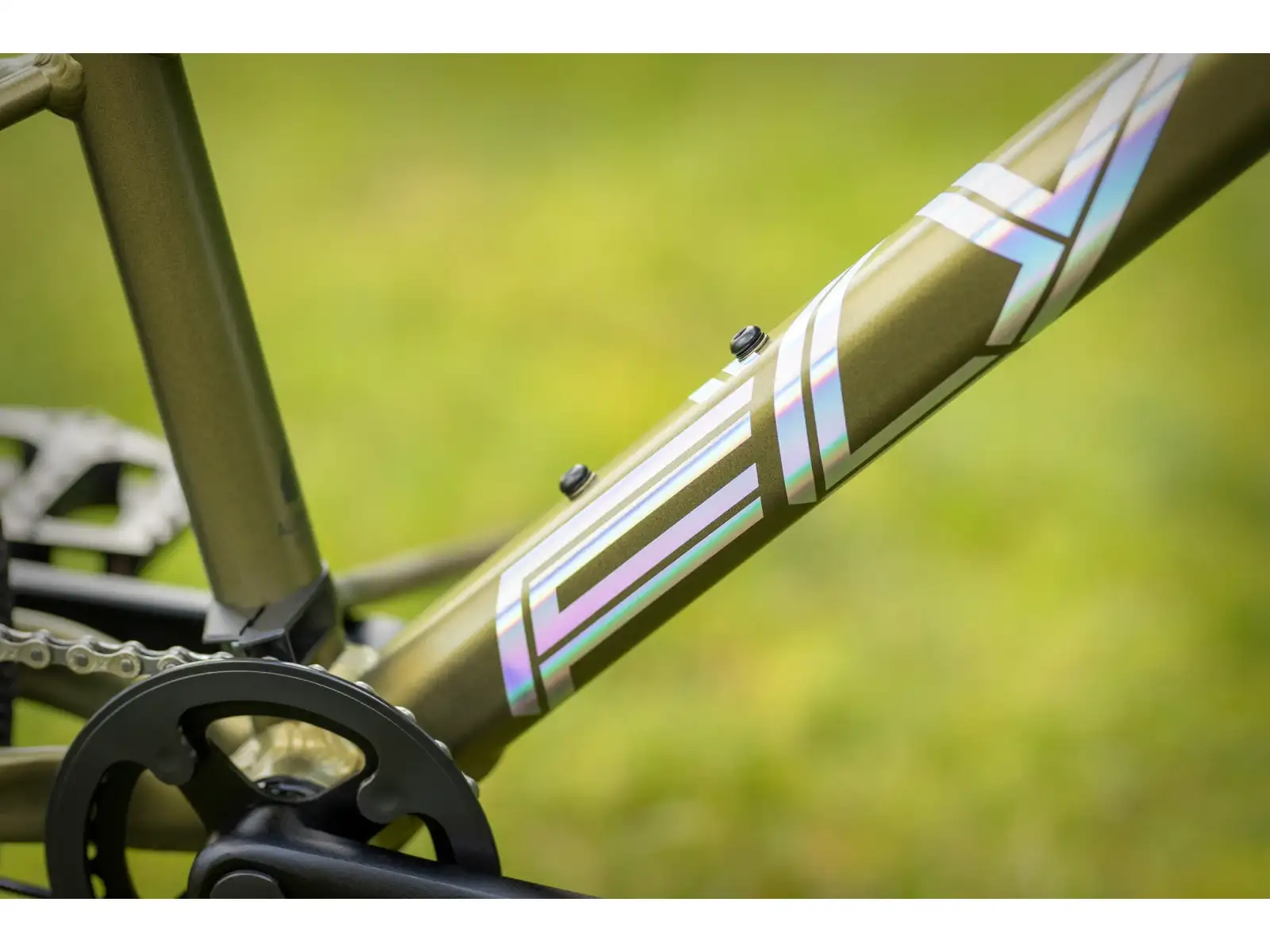 Superior F.L.Y. 24 VB Matte Olive Metallic/Hologram Chrome Detský horský bicykel