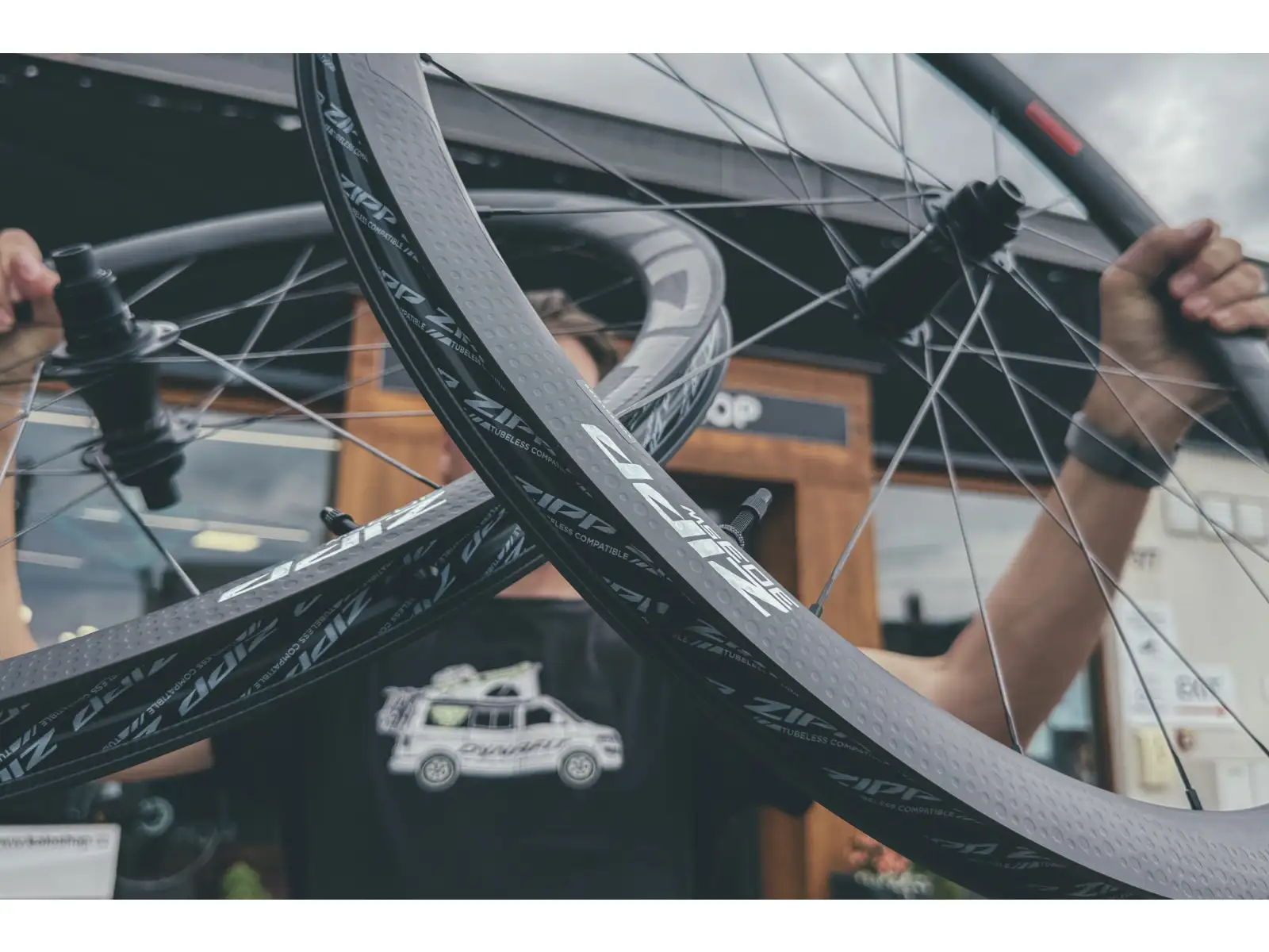Zipp 303 SW Carbon Tubeless CenterLock A1 predné zapletené koleso