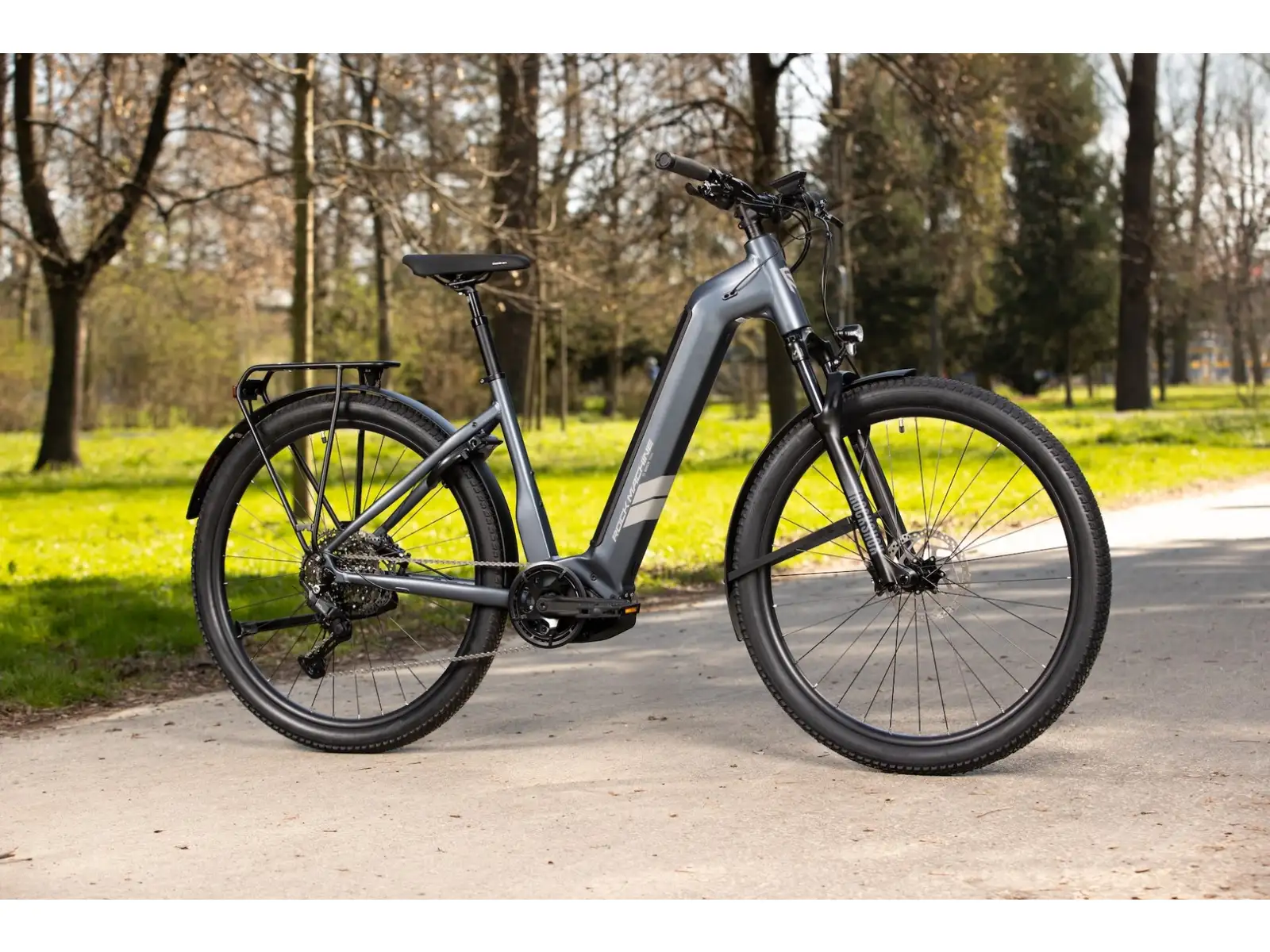 Rock Machine eRokk B90T nízkonástupový elektrobicykel Matte Nightstrom Blue