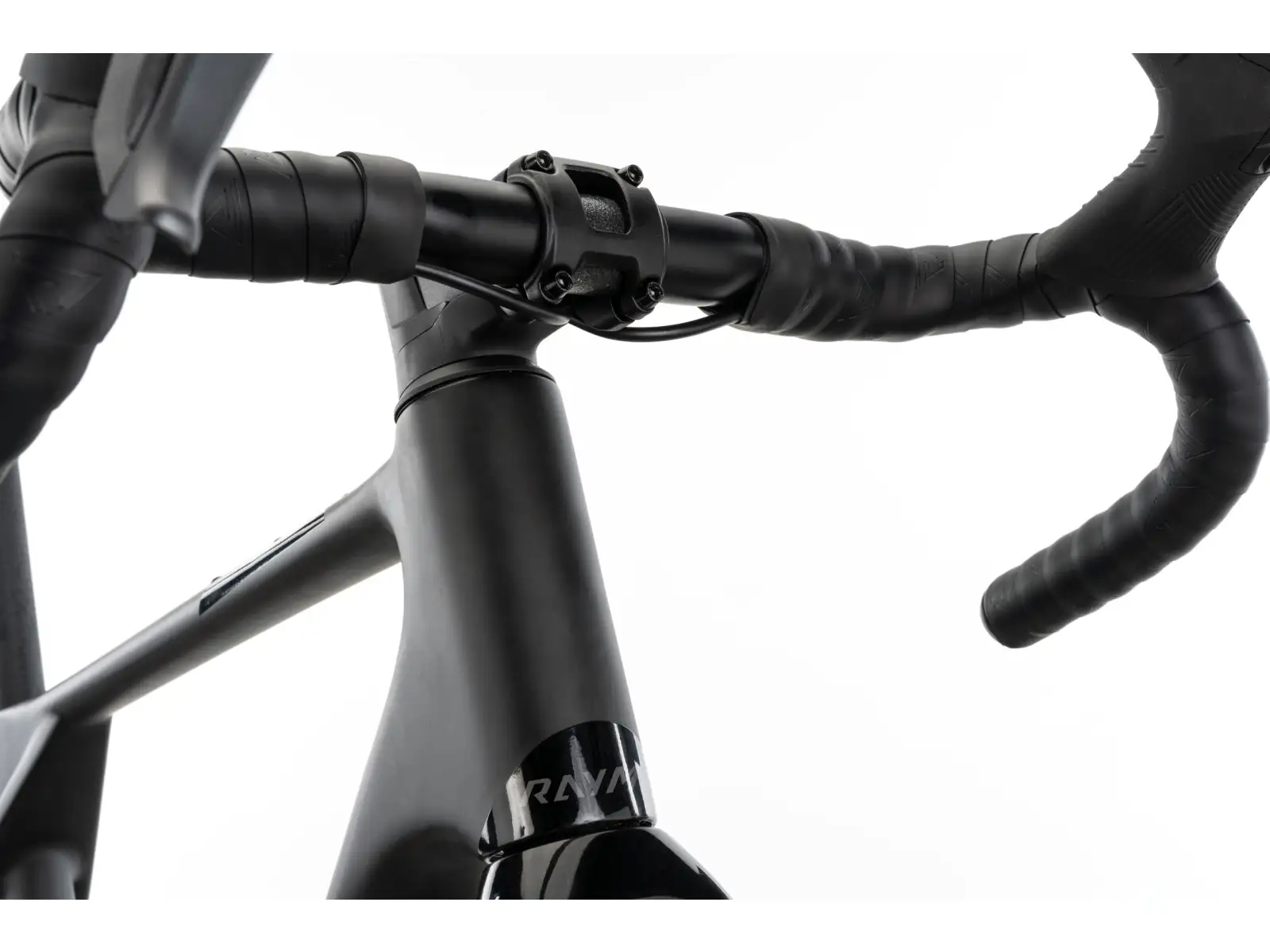 Raymon Soreno Comp 700 GRX gravel bicykel Carbon Matt