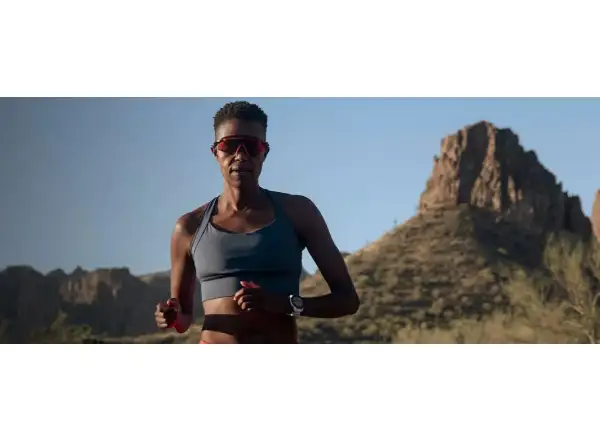 Inteligentné hodinky Garmin Forerunner 955 Solar Whitestone