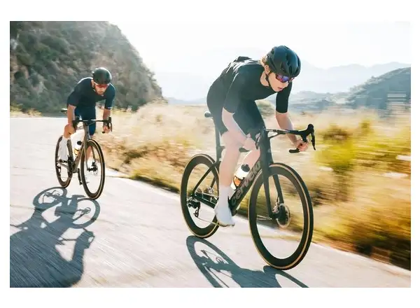 Cervélo S5 Ultegra Di2 cestný bicykel Five Black