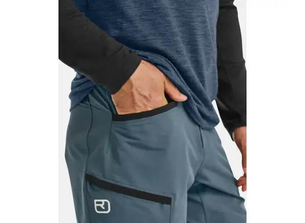 Ortovox Pelmo Shorts pánske kraťasy Black Raven