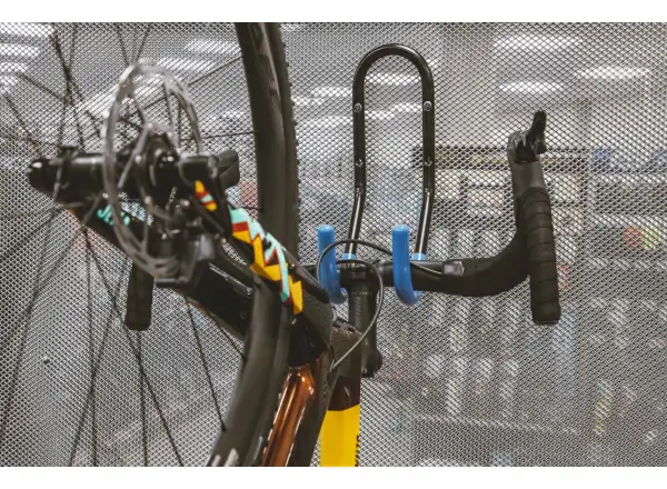 Force držiak bicykla na stenu za riadidlá Fe čierna