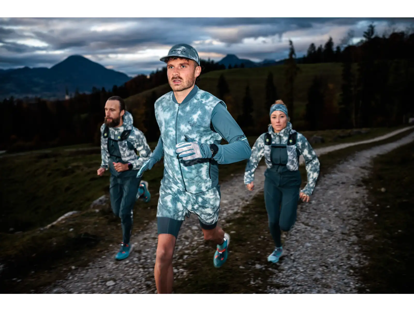 Dynafit Trail Reflective Insulation pánska bežecká vesta Cinder
