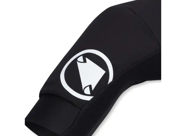 Endura Strack Lite chránič lakťov čierna