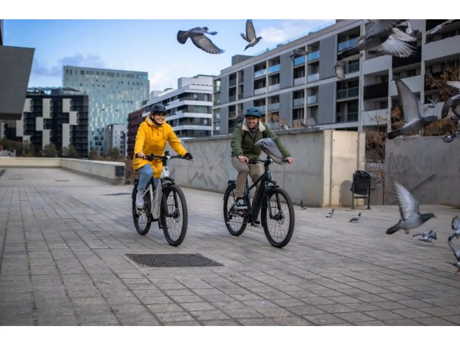 Trekingový elektrobicykel Superior eXR 6090 BL Touring II lesklý biely/medený