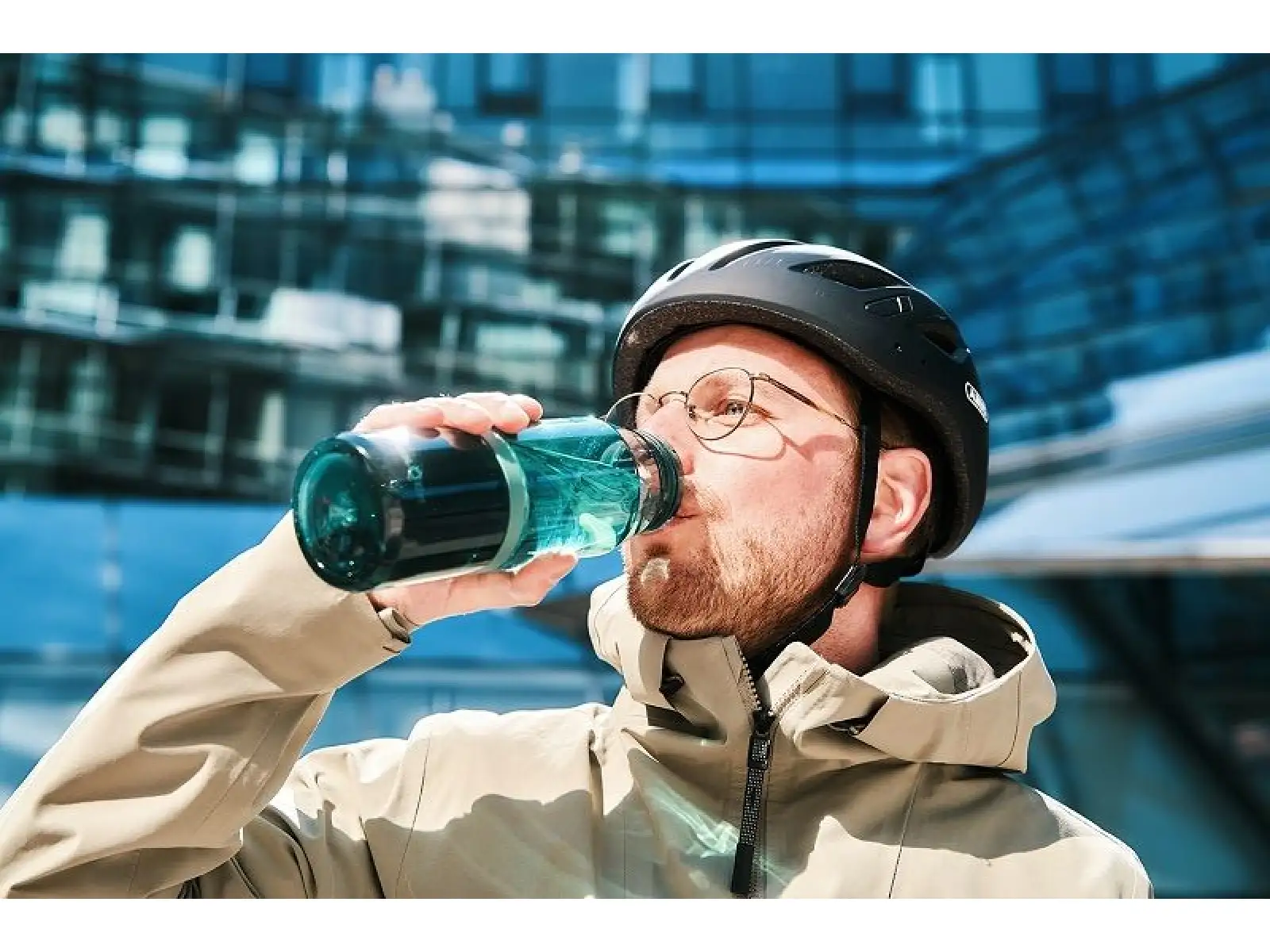 Fidlock Twist Set fľaša a základňa 700 Life zelená 700 ml + Uni základňa
