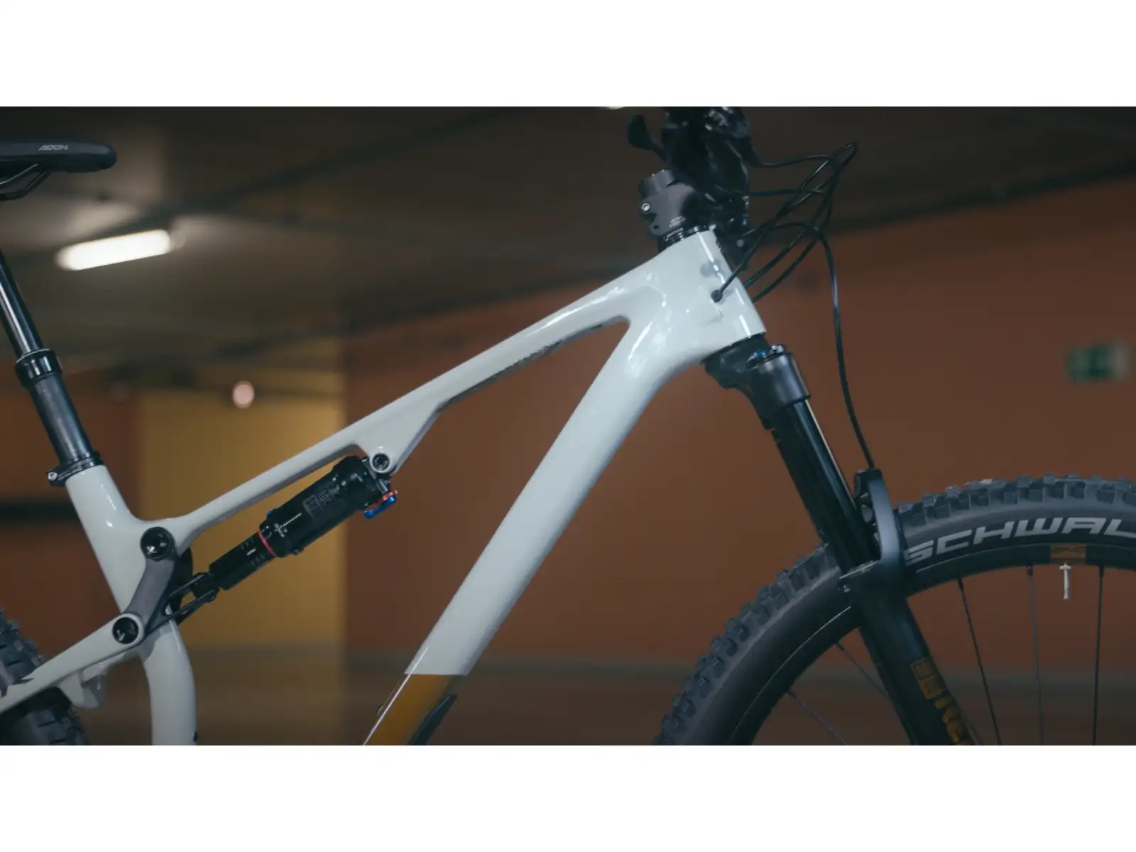 Superior XF 929 TR horský bicykel Gloss Grey/Copper