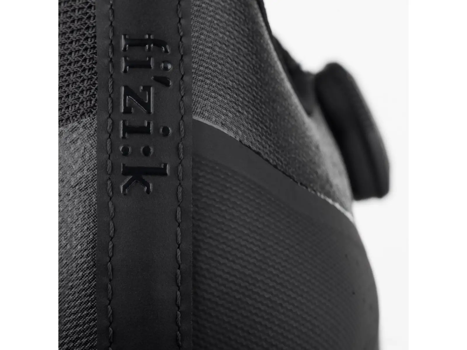 Fizik Tempo Overcurve R4 Wide cestné pánske tretry Black/Black