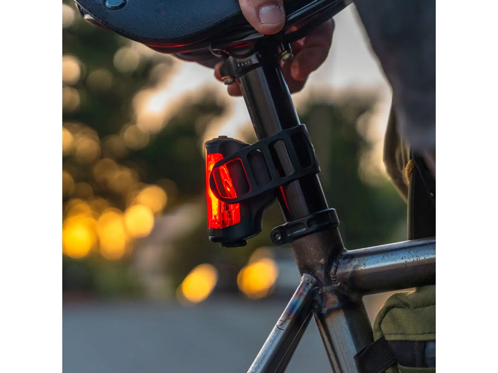 Lezyne Radar StVZO zadné svetlo s radarom Black