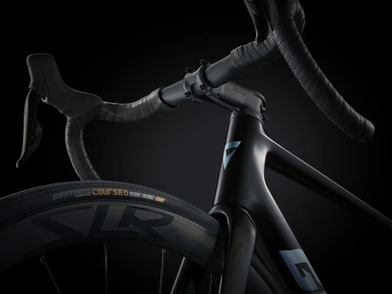 Gigant TCR Advanced Pro 1 Di2 cestný bicykel Carbon