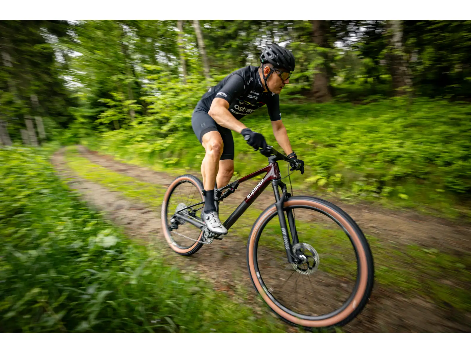 Superior XF 9.9 Team horský bicykel Gloss Carbon/Red Carbon