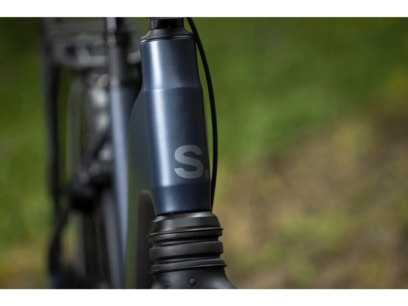 Superior eWAY 6.1 mestský elektrobicykel Matte Dark Blue