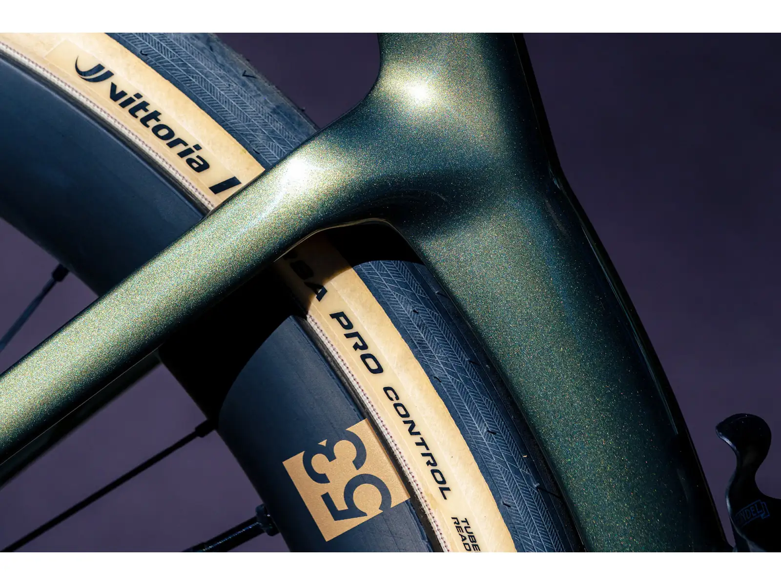 Cervélo Aspero-5 SRAM Red AXS 1 Digital Moss bicykel