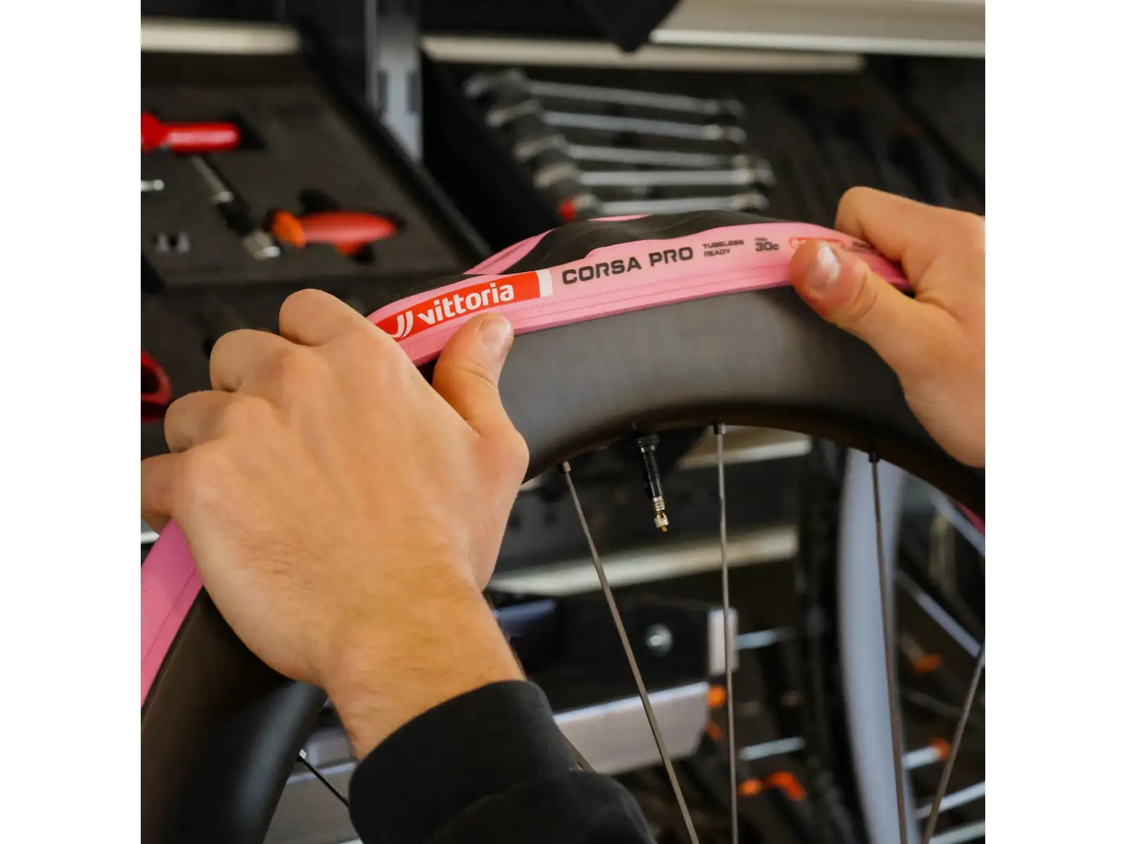 Vittoria Corsa Pro Pink TLR G2.0 28-622 cestný plášť kevlar