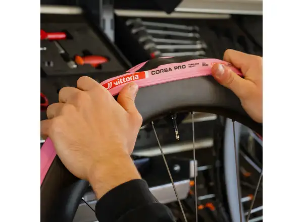 Vittoria Corsa Pro Pink TLR G2.0 28-622 cestný plášť kevlar