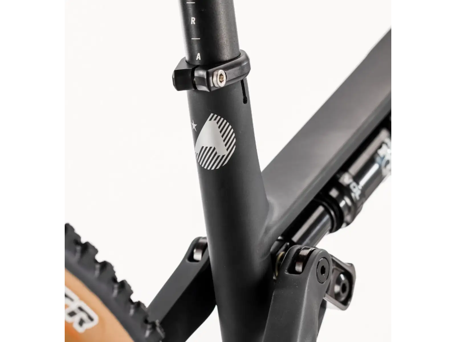 Súprava rámu Allied Cycle Works BC40 čierna