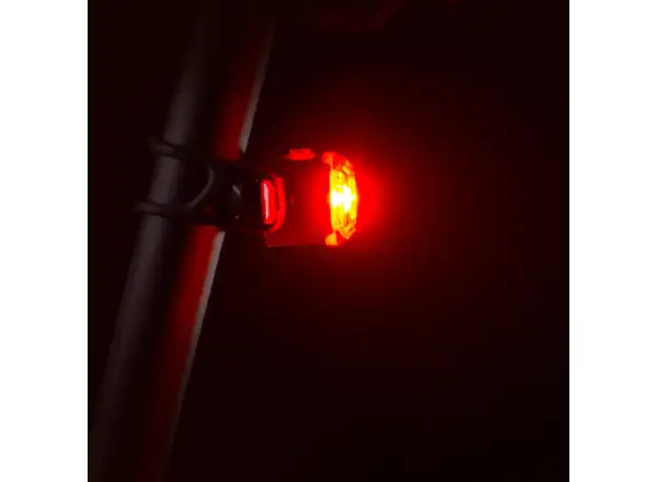 Lezyne Femto USB C Drive Rear zadné svetlo Red