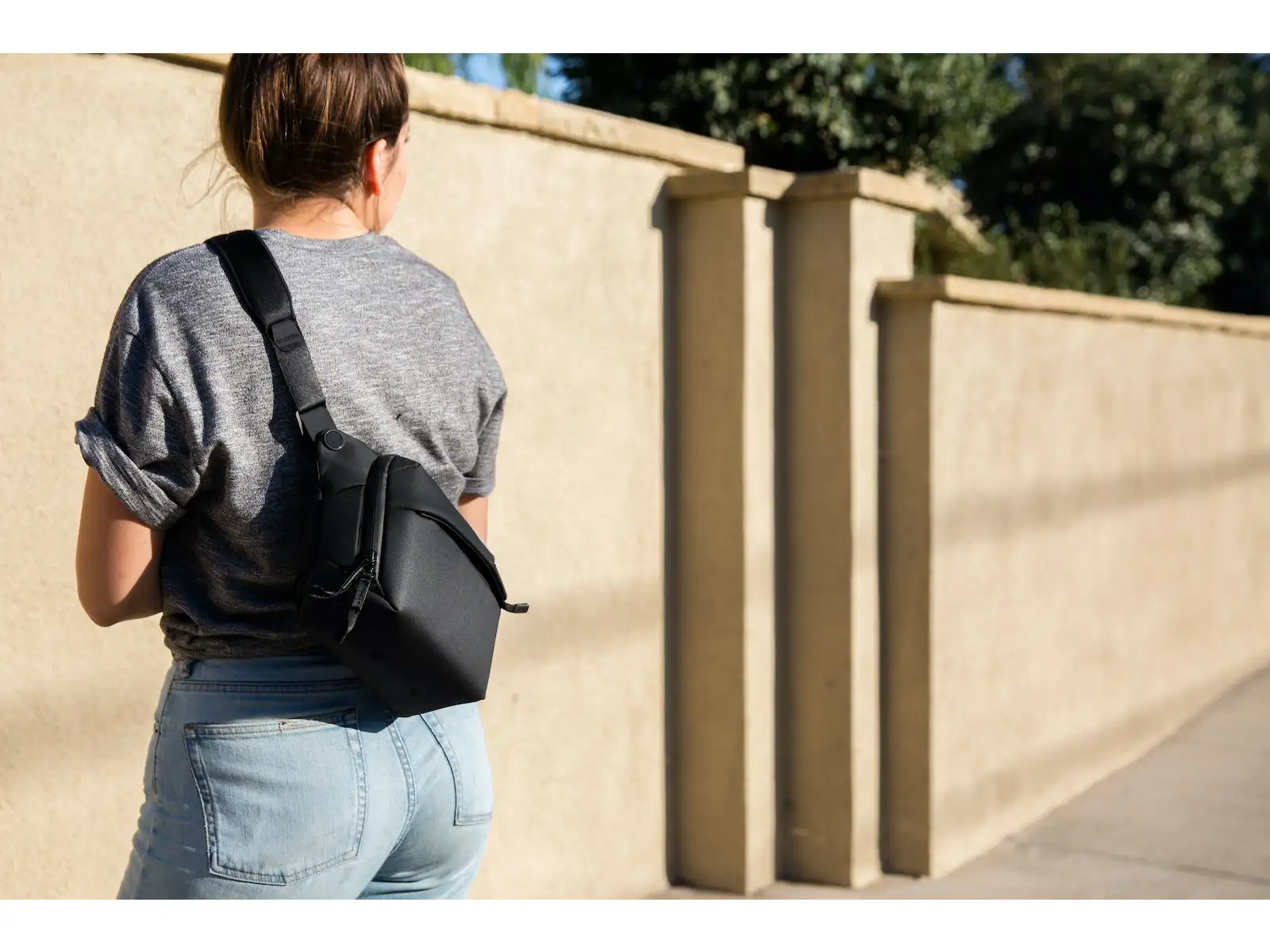 Peak Design Everyday Sling 3 l v2 ľadvinka Black