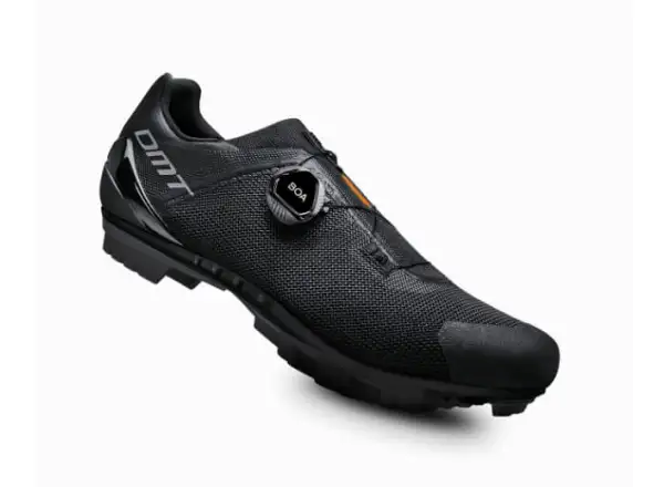 DMT KM4 MTB pánske tretry čierne