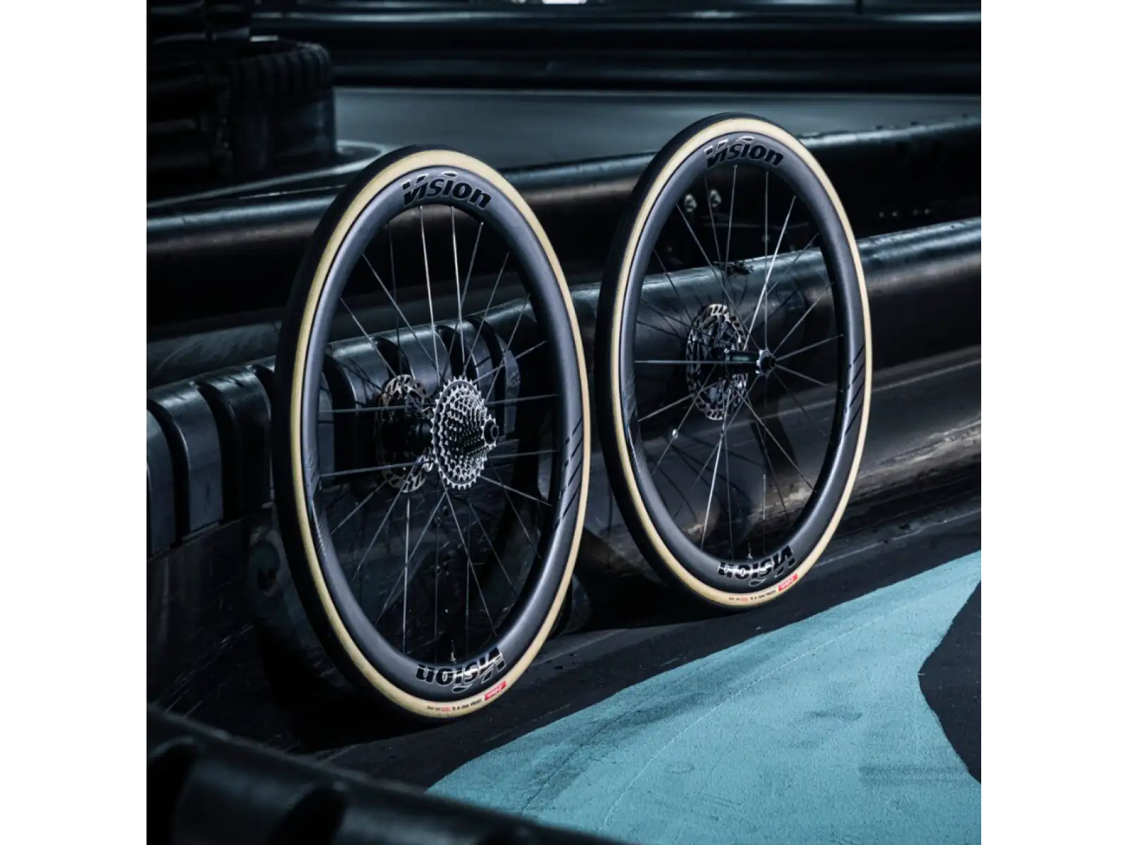 Vision METRON45 RS SILVER CS edition DB-CL CH-TL vypletené kolesá SH