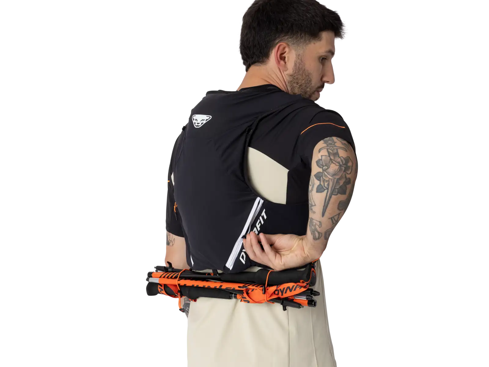 Bežecká vesta Dynafit Alpine 15 l Black Out