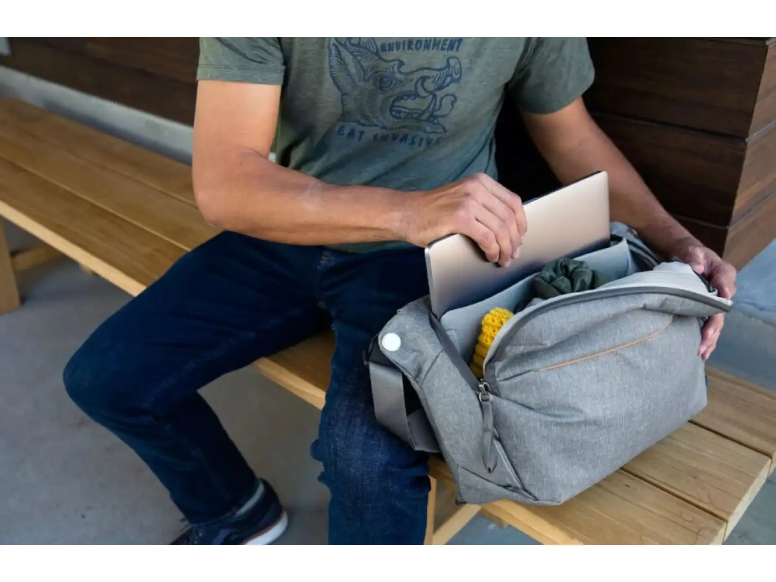 Peak Design Everyday Sling 6 l v2 batoh sivá