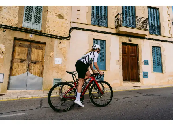 Cannondale Synapse Carbon 4 cestný bicykel Metallic Red