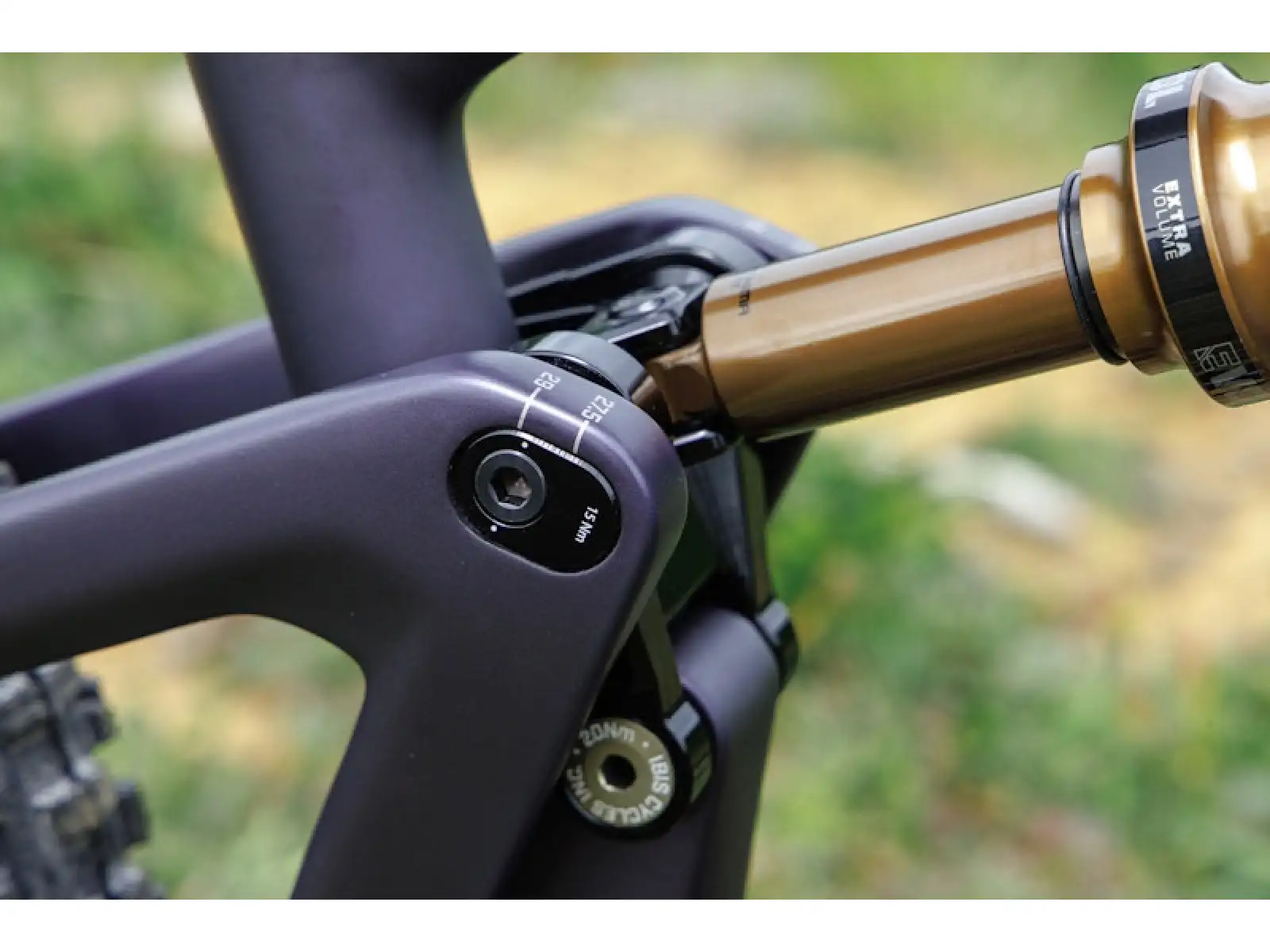 Ibis Ripmo V3 GX Eagle AXS horský bicykel Heckleberry Purple