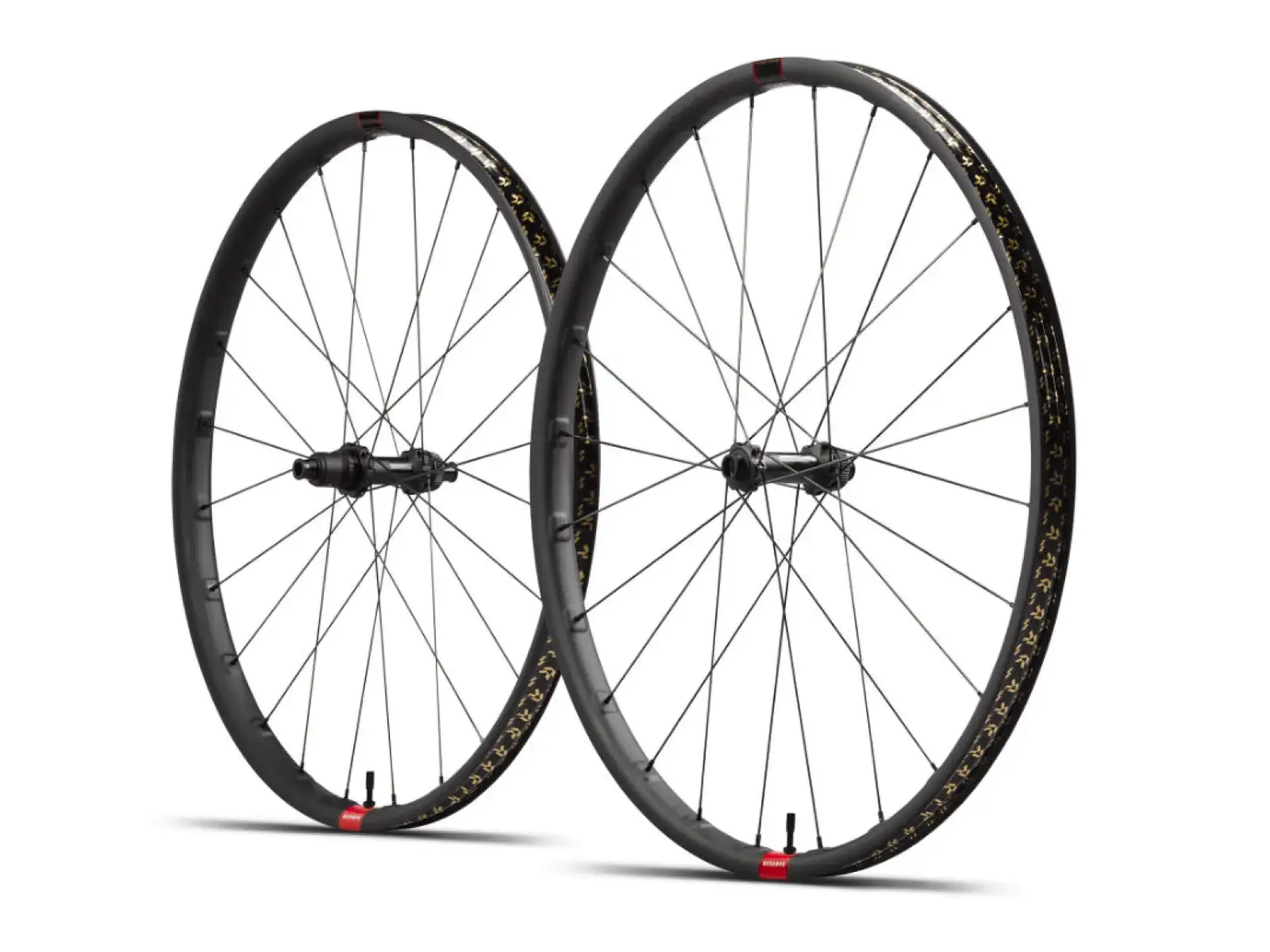 Reserve 28/XC DT 240 CL 29" vypletené kolesá orech XD