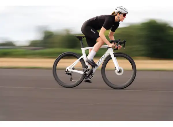 Isaac Meson Ultegra Di2 cestný bicykel Mineral White