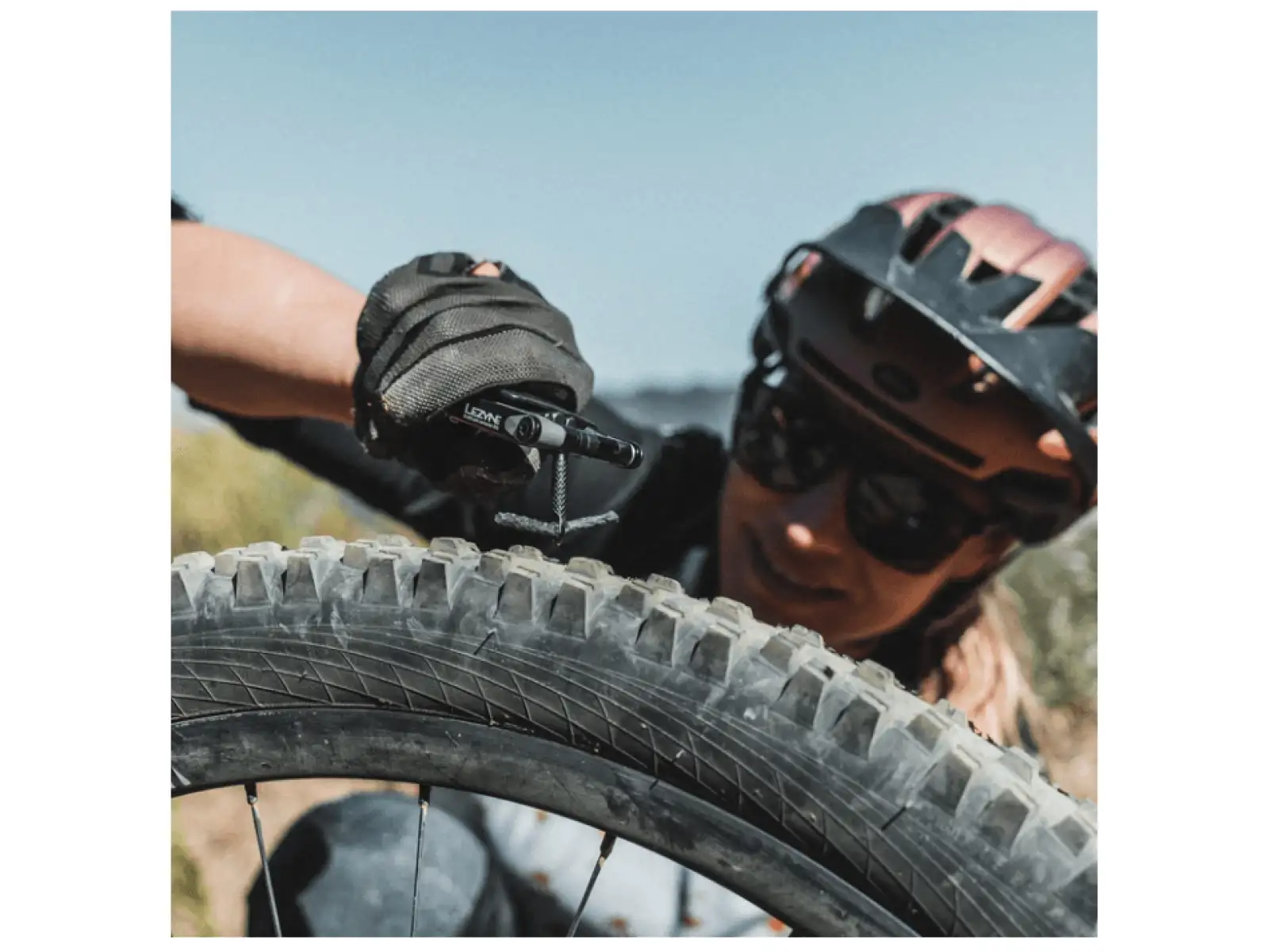 Lezyne V Pro multifunkčný kľúč 17 funkcií čierny