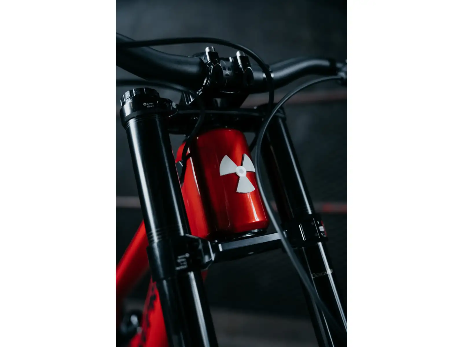 Nukeproof Dissent Carbon Pro 297 GX DH7 zjazdový bicykel Red