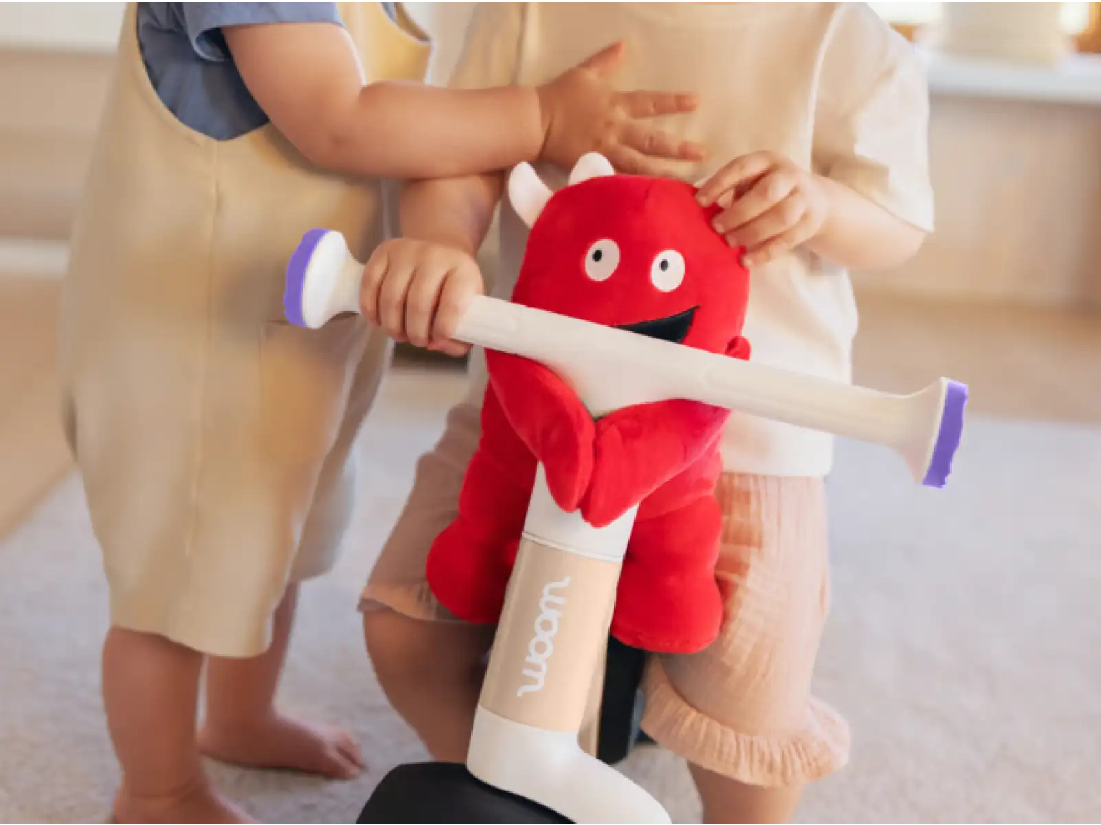 Woom WOW detské odrážadlo Pop Peach