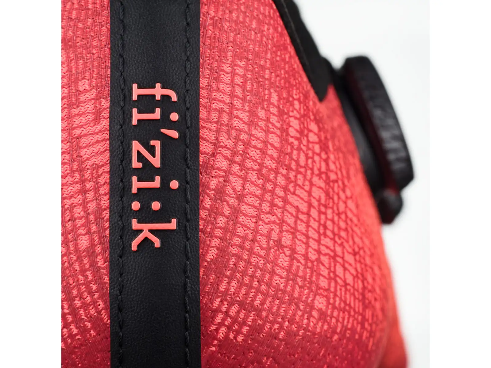 Fizik Vento Infinito Knit Carbon 2 cestné pánske tretry Coral/Black