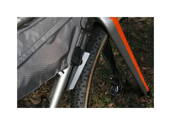 Woho Shovel Fender rámový blatník čierna